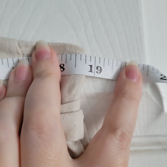 Linen Shorts With Belt Tie - Picture 3 of 5